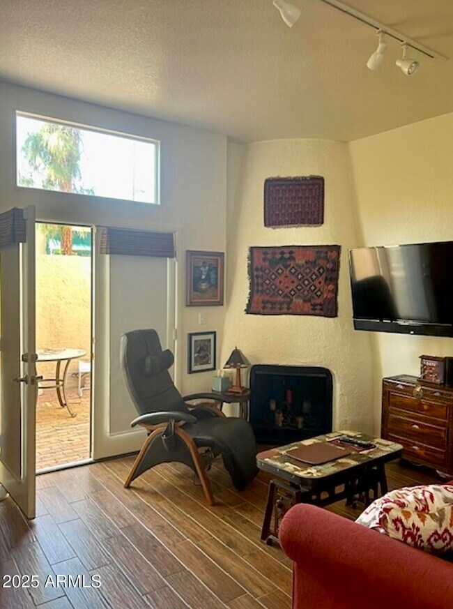 Foto del edificio - 4540 N 44th St