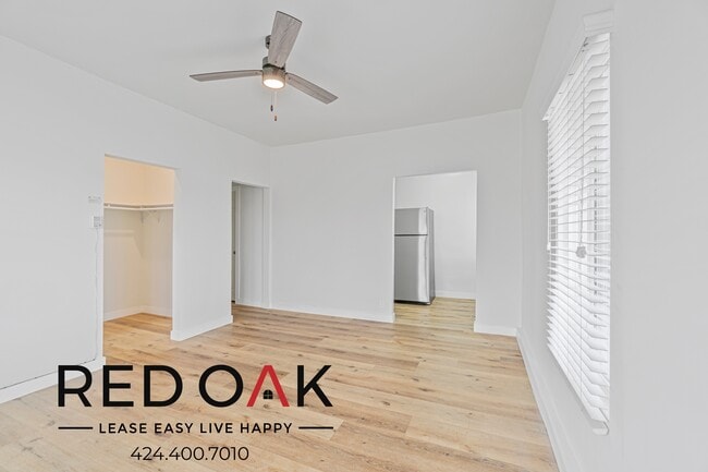 Building Photo - 516 N Harvard Blvd