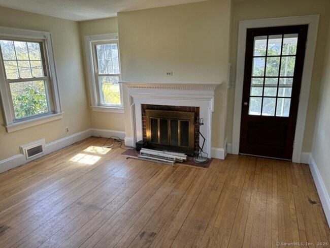 Building Photo - 1241 Wolcott Rd