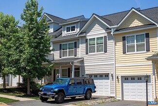 Building Photo - 2135 Saranac Ct