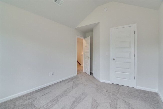 Building Photo - 5121 Huntley Trl