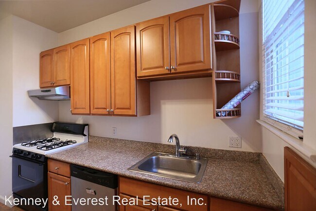 Building Photo - 2 br, 1 bath House - 1445 Cabrillo Street