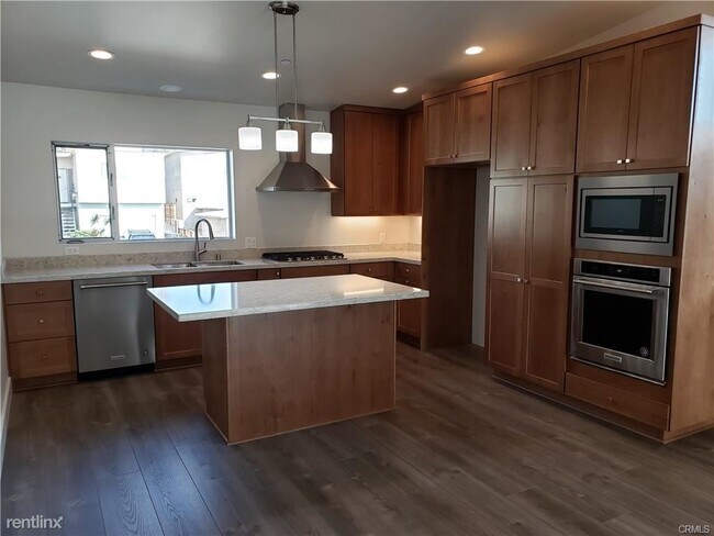 Foto del edificio - 3 br, 1.5 bath House - 34601 Camino El Mol...