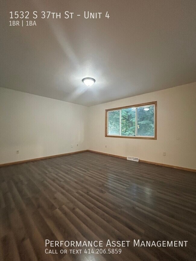 Building Photo - Charming 1BED/1BATH Southside Apartment