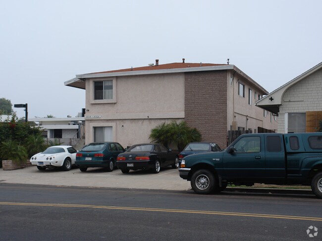 Building Photo - 4774-4780 W Point Loma Blvd