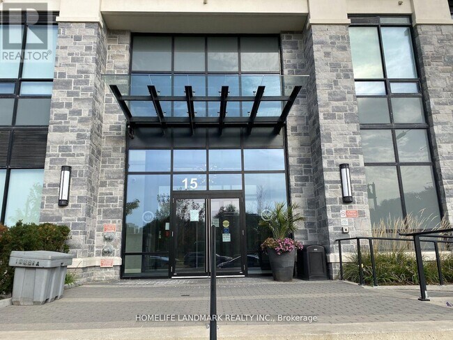 Photo du bâtiment - 15 Water Walk Dr