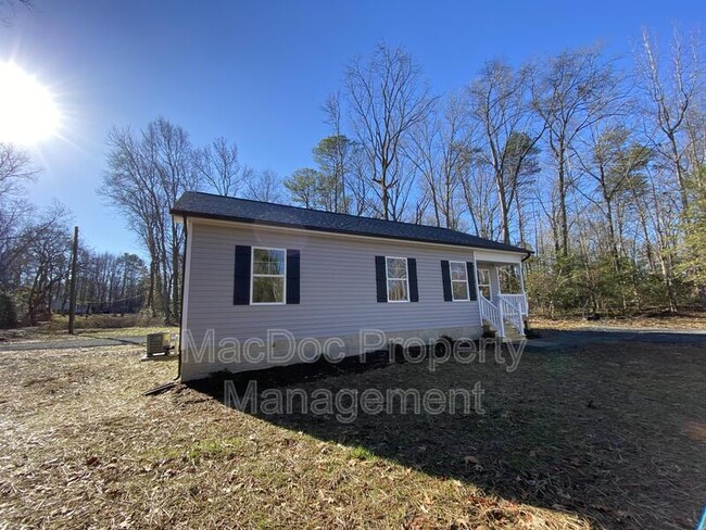Foto del edificio - 64 Hickory Ln