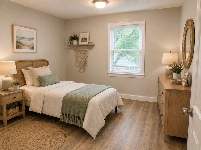 Photo - 1025 S Hollywood Dr (Myrtle Beach, SC) House