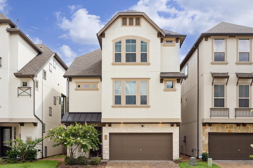 Foto principal - 10703 Centre Forest Dr