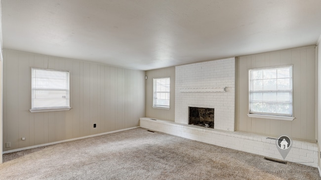 Building Photo - 7507 Knight Lake Dr