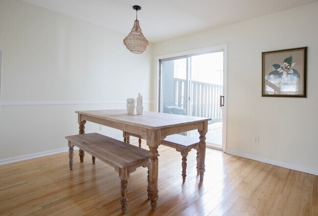 Foto del edificio - Move-In Ready! Fully Furnished 3-Bedroom, ...
