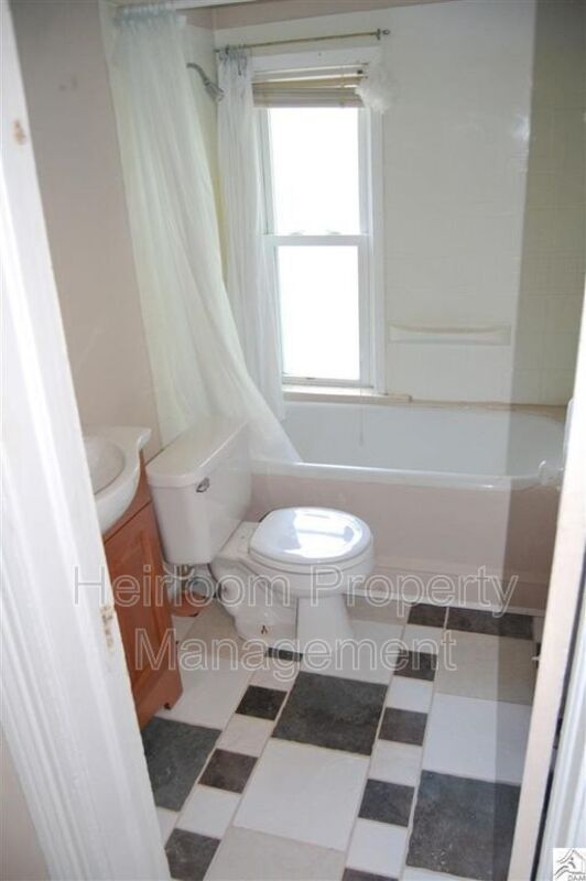 Foto del edificio - 1127 E 3rd St