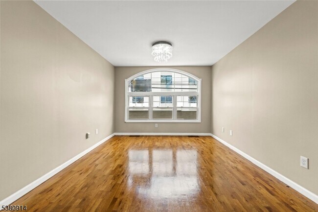 Foto del edificio - 110 16th Ave