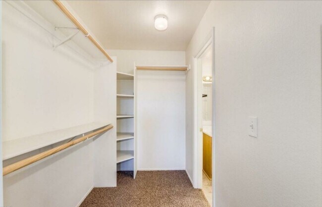 Foto del edificio - 1645 W Baseline Rd