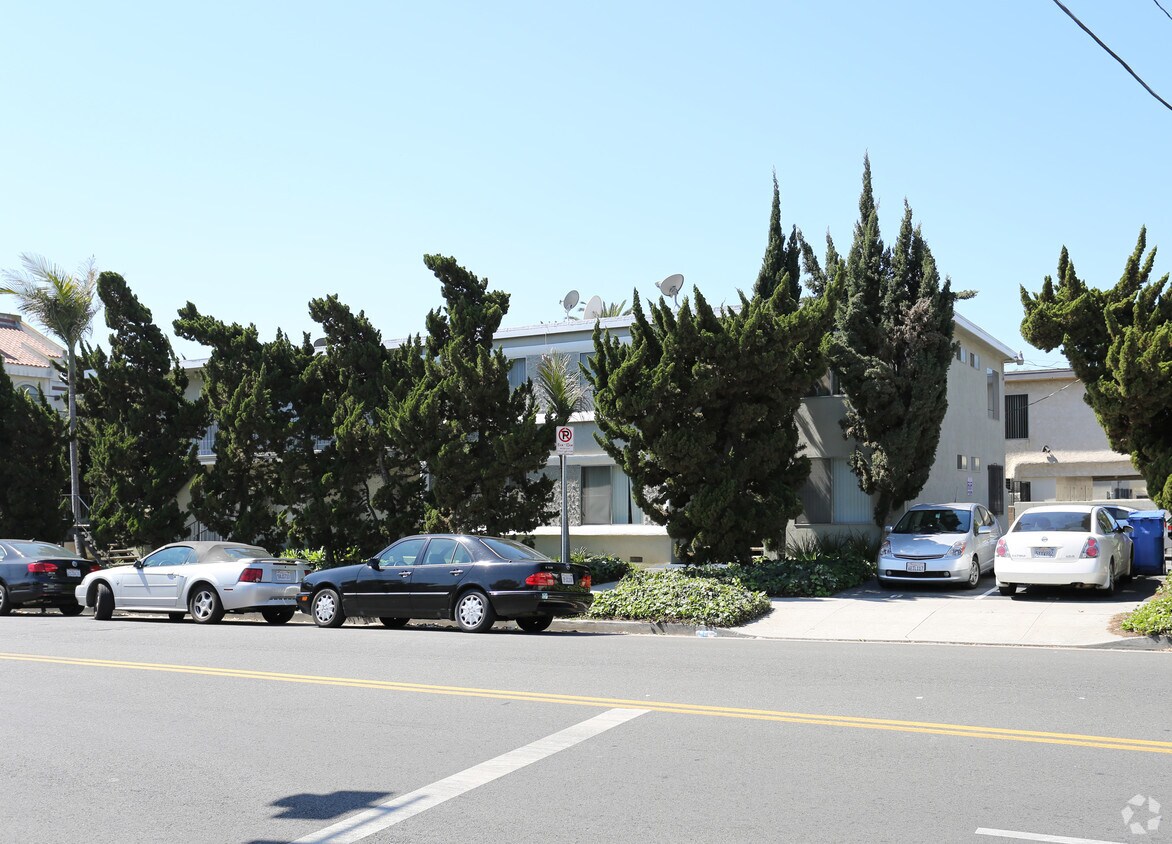 Building Photo - 3829 Inglewood Blvd