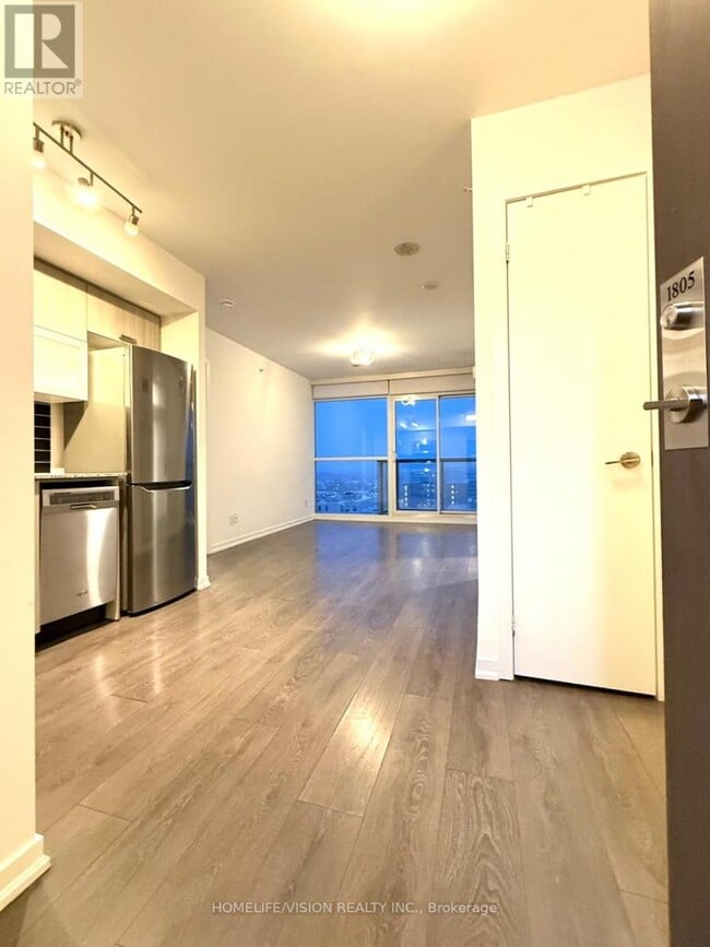 Building Photo - 68 Abell St