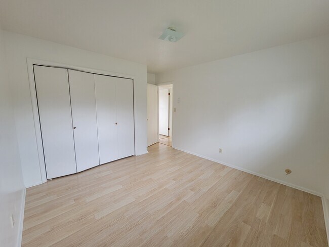 Foto del edificio - 1646 Grandview Dr