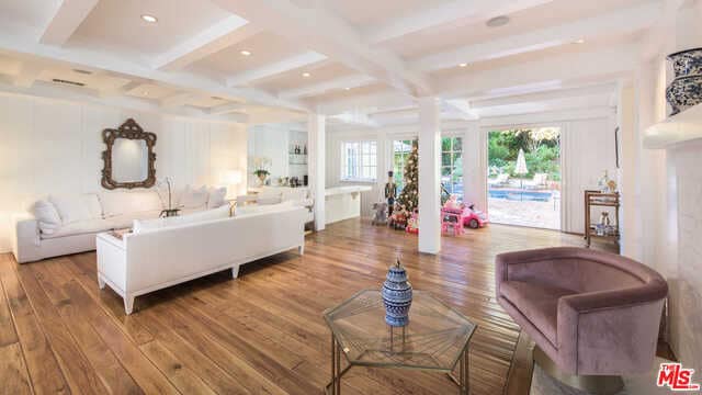 Building Photo - 1395 N Doheny Dr
