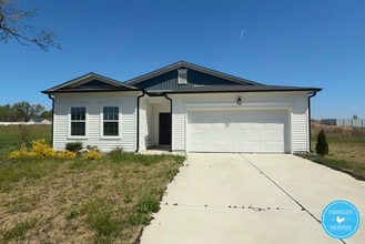 Building Photo - 95 Suhani Ln