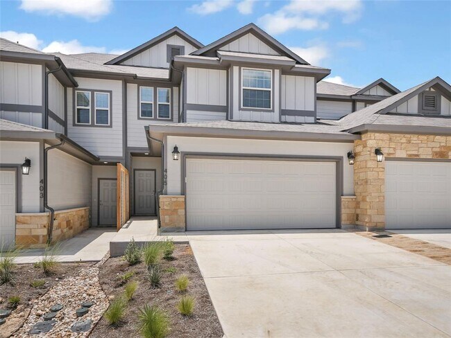 Building Photo - 405 Parkline Dr