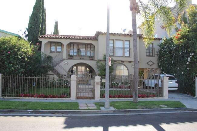 Building Photo - 845 S Holt Ave
