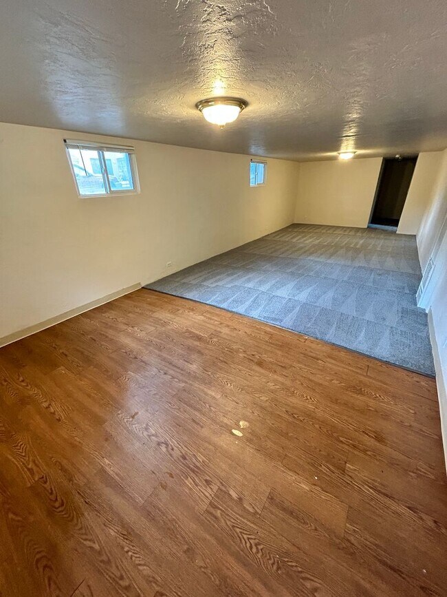 Building Photo - Recently Renovated Spacious 4-Bedroom Triplex