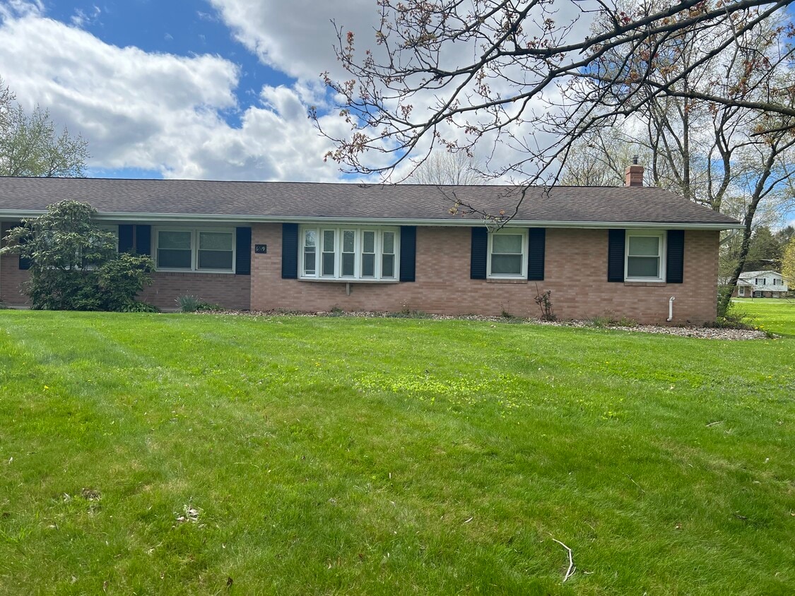 Foto principal - 6519 Lake O Springs Ave NW