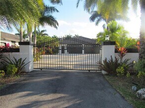 Building Photo - 15900 SW 54th Pl