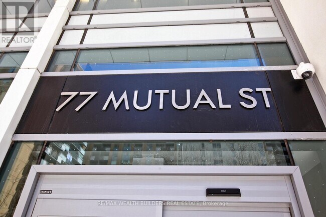 Photo du bâtiment - 77 Mutual St