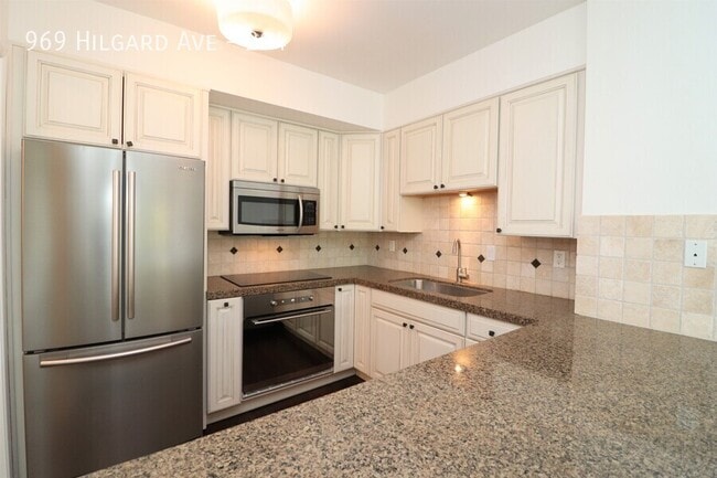 Foto del edificio - 967 Hilgard Ave