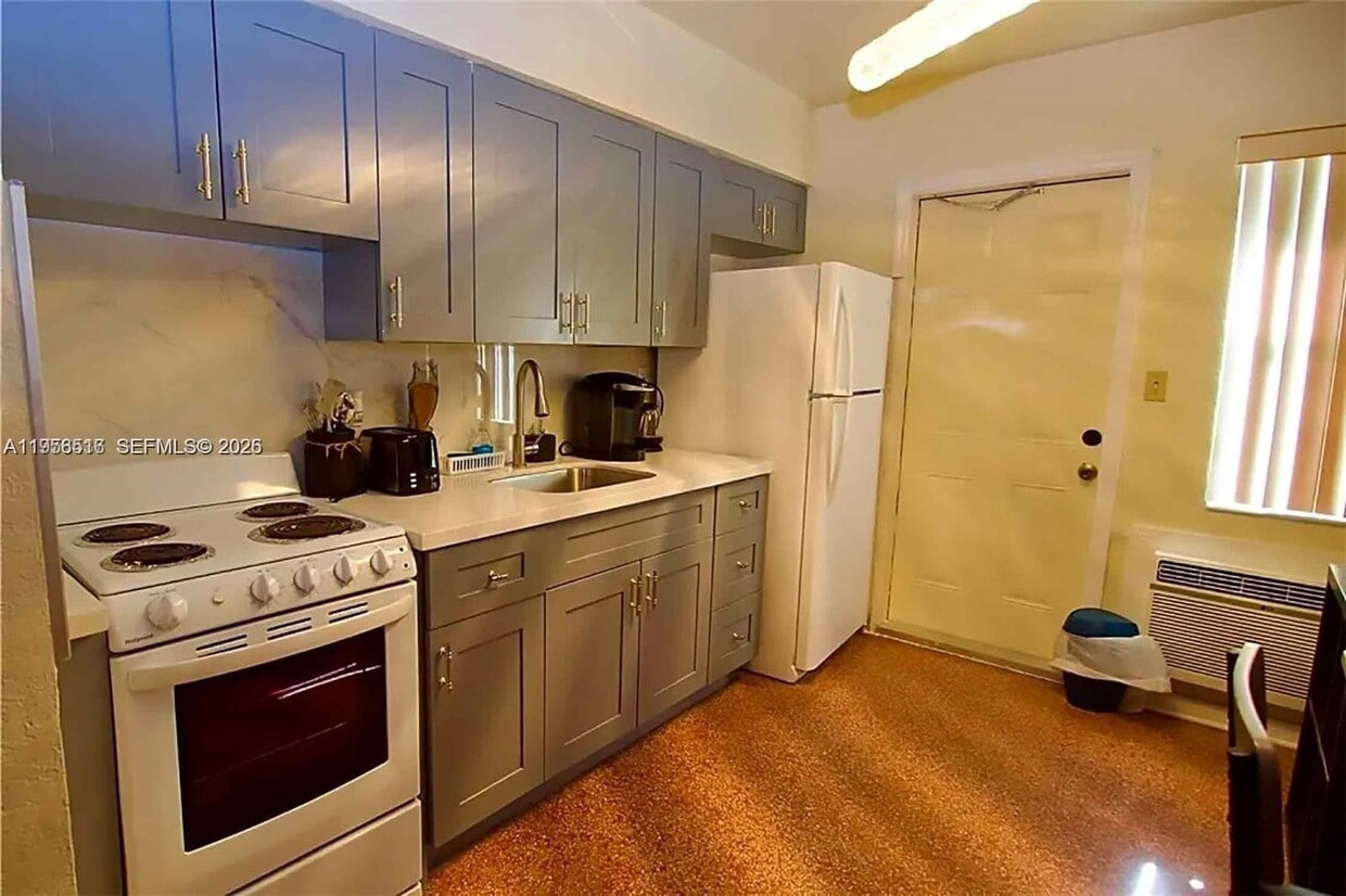 Foto del edificio - 1934 Madison St