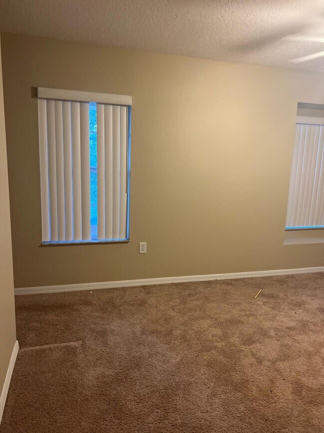 Building Photo - 4643 Caverns Dr