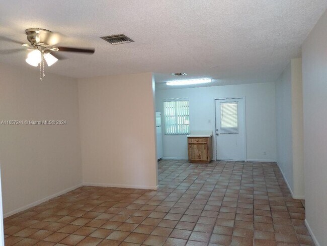 Foto del edificio - 2526 Taylor St