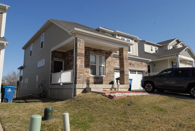 Building Photo - Grover/Wildwood Area