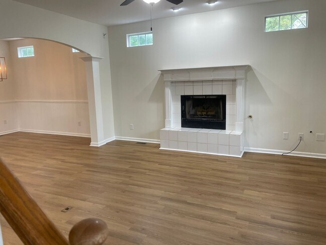 Foto del edificio - Charming 4/3.5 cottage in Bridgemill, Mast...