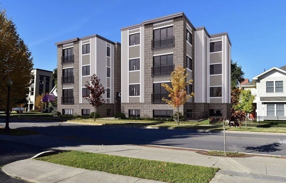 Foto principal - 139 E Eighth St