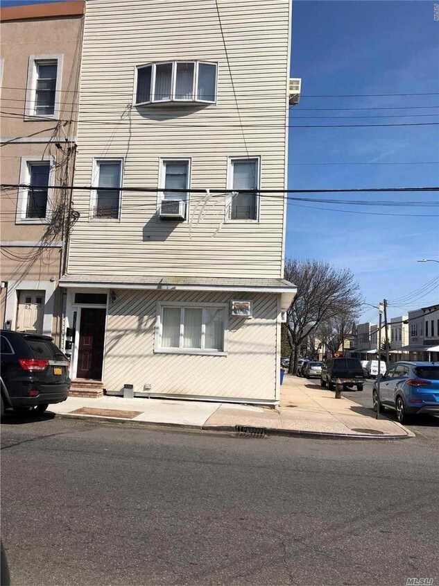 Primary Photo - 67-51 73rd Pl