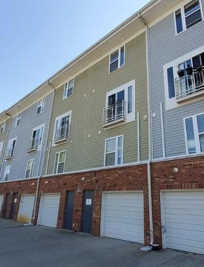 Building Photo - 3953 Picasso Court