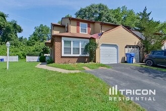 Building Photo - 381 Fieldstone Ct