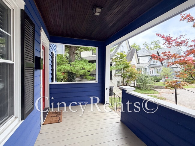 Building Photo - 3559 Rawson Pl