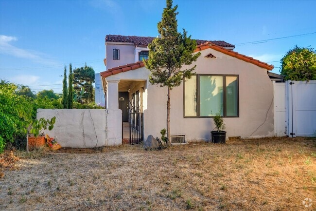 Building Photo - 366 S Crescent Heights Blvd