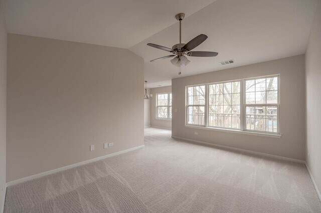 Foto del edificio - 1225 N Red Oak Cir