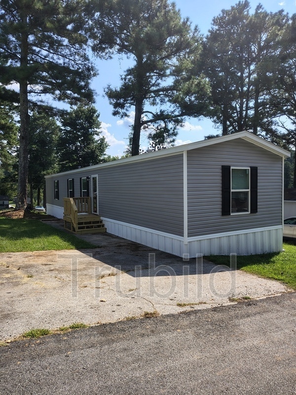 Building Photo - 14 Poole Cir