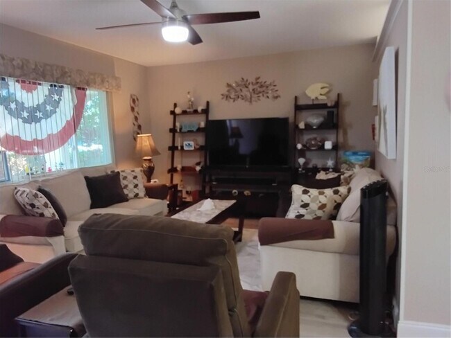 Building Photo - 1235 S Highland Ave