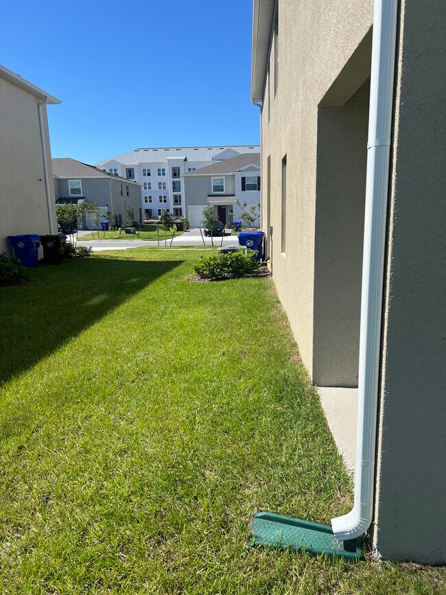 Foto del edificio - 1375 Isleta Lp