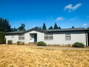 Building Photo - 14014 NE 70th Ave