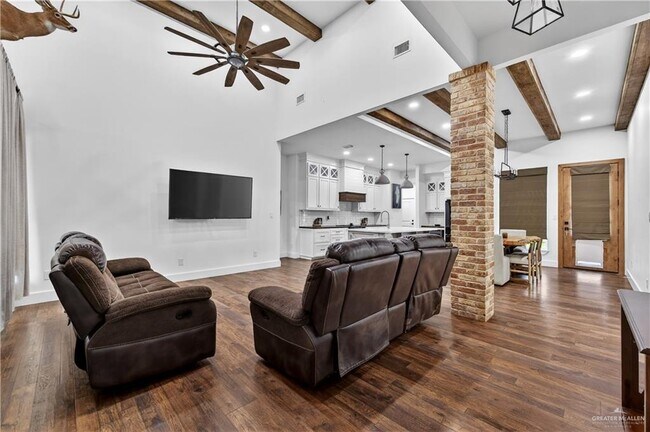 Foto del edificio - 28 N Pedaso del Sol St