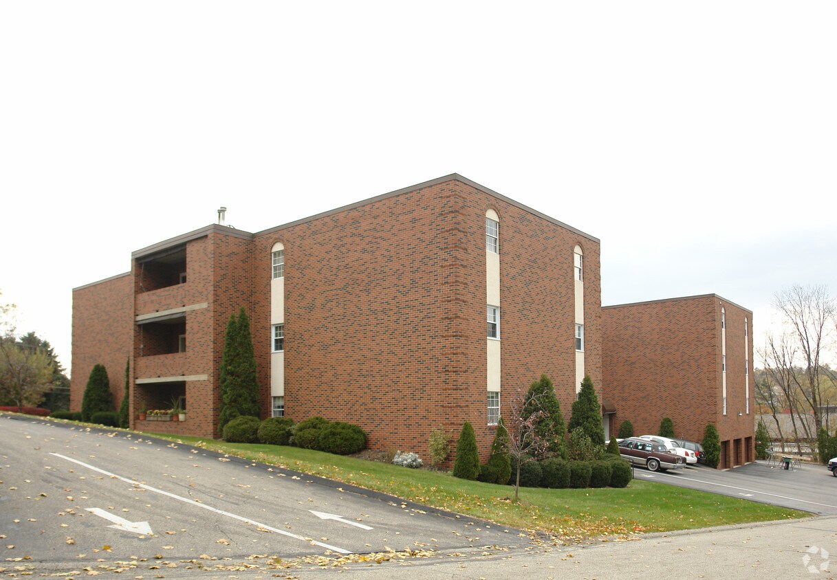 Foto principal - 105 Woodstone Ln