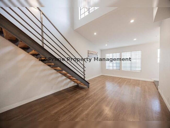 Foto del edificio - 8625 E Belleview Pl