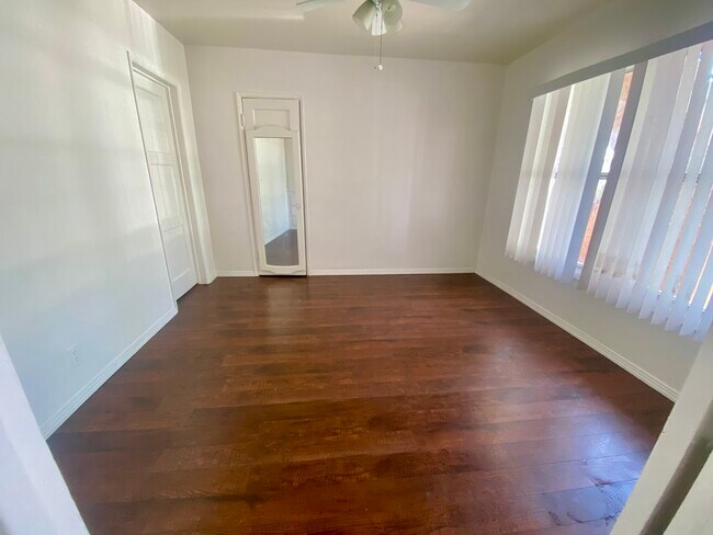Foto del edificio - 6606 Southside Dr